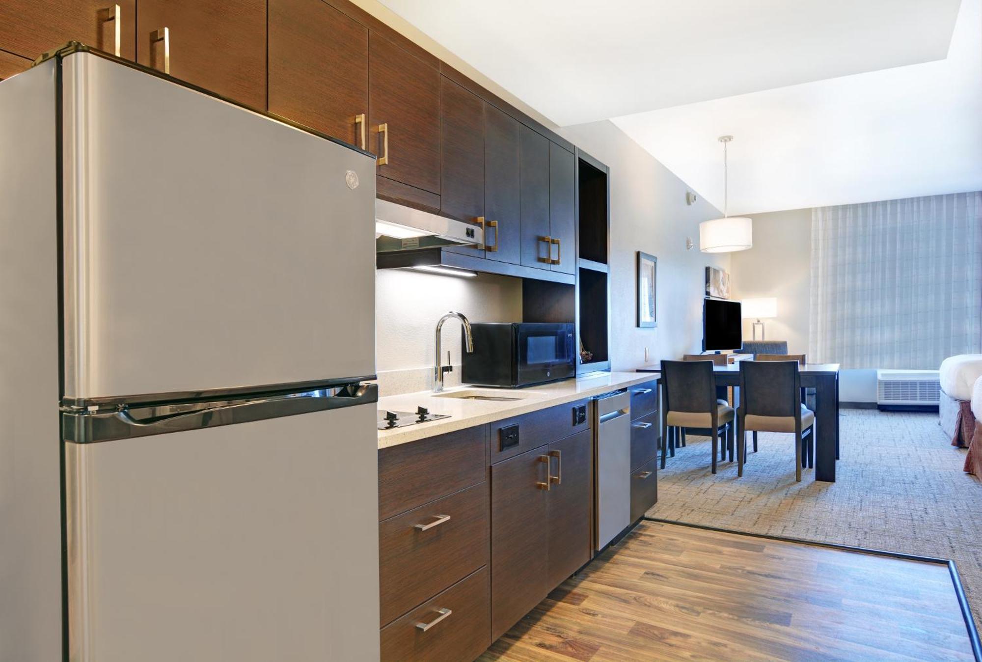 Towneplace Suites By Marriott Jackson Airport/פלואווד מראה חיצוני תמונה