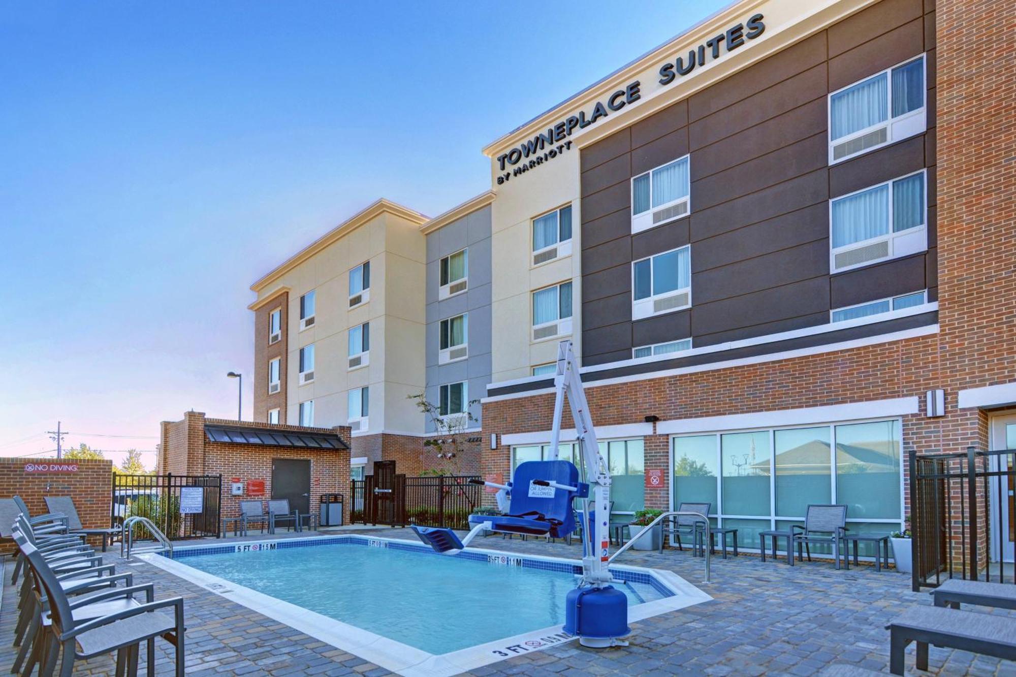 Towneplace Suites By Marriott Jackson Airport/פלואווד מראה חיצוני תמונה