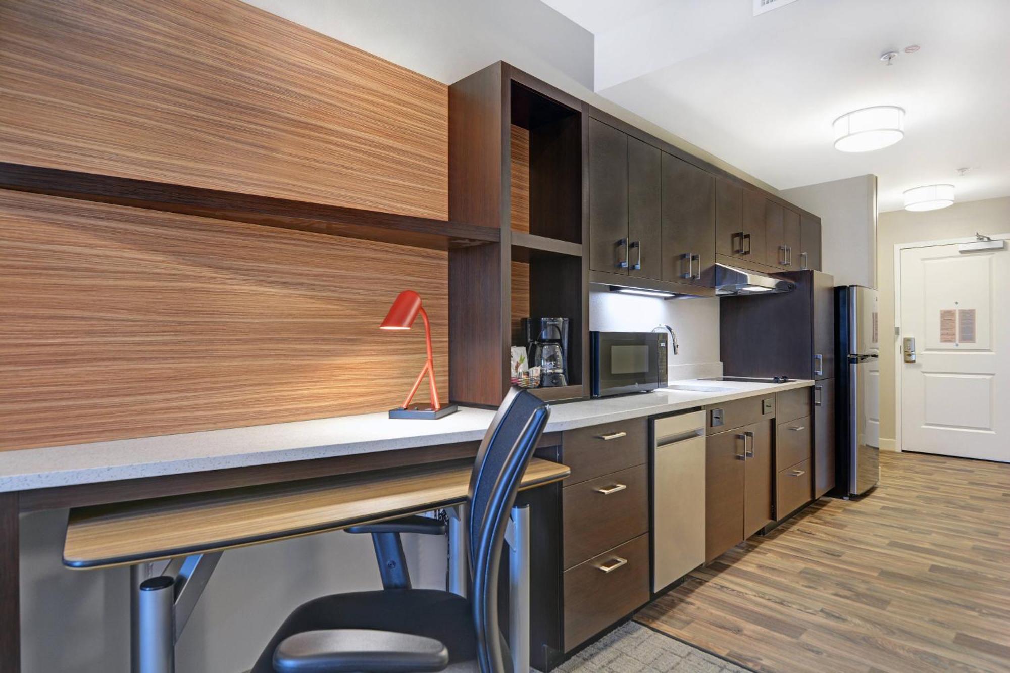 Towneplace Suites By Marriott Jackson Airport/פלואווד מראה חיצוני תמונה
